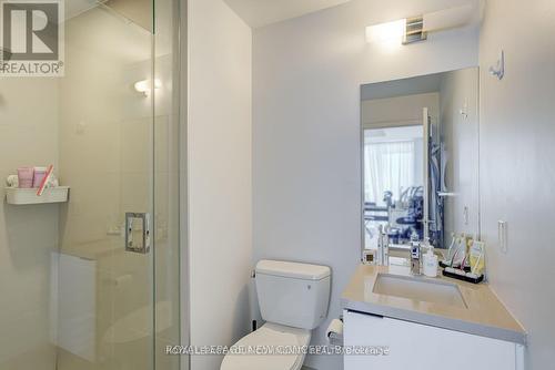 3412 - 8 Eglinton Avenue E, Toronto, ON - Indoor Photo Showing Bathroom