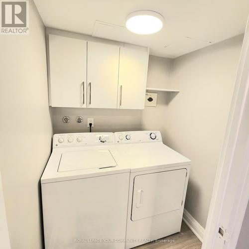 208 - 20 Baif Boulevard, Richmond Hill, ON - Indoor Photo Showing Laundry Room