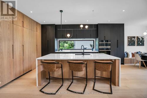 83 Rose Street, Georgina (Sutton & Jackson'S Point), ON - Indoor Photo Showing Kitchen With Upgraded Kitchen