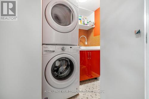 516 - 333 Clark Avenue, Vaughan, ON - Indoor Photo Showing Laundry Room