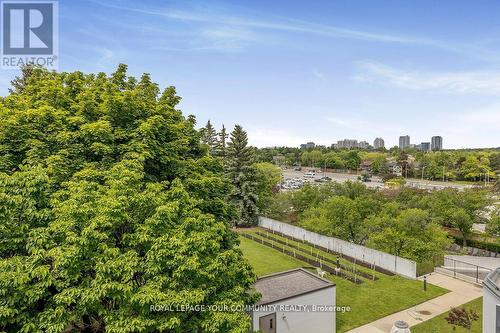 516 - 333 Clark Avenue, Vaughan, ON - Outdoor With View