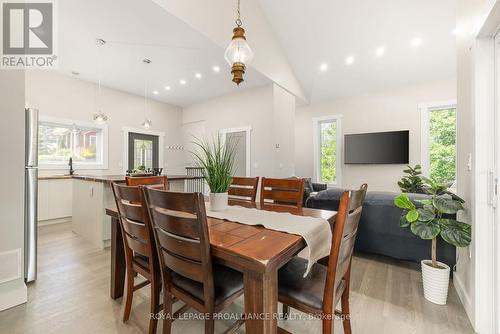 16 Tweedsmuir Crescent, Tweed, ON - Indoor Photo Showing Dining Room