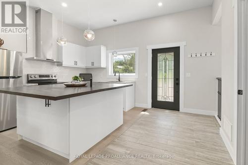 16 Tweedsmuir Crescent, Tweed, ON - Indoor Photo Showing Kitchen With Upgraded Kitchen