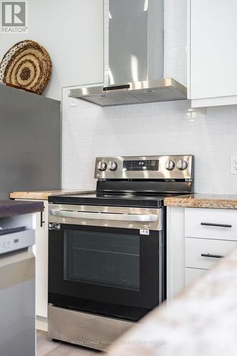 16 Tweedsmuir Crescent, Tweed, ON - Indoor Photo Showing Kitchen