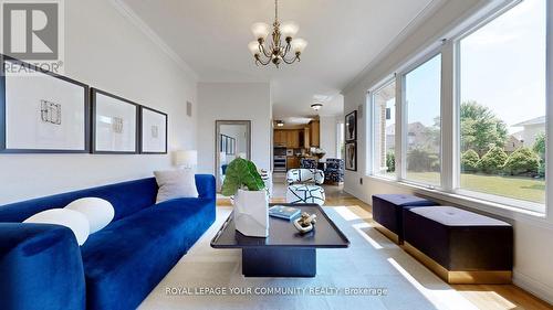 1 Heathfield Avenue, Markham (Victoria Manor-Jennings Gate), ON - Indoor Photo Showing Living Room