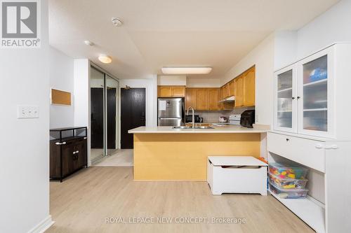 2803 - 23 Hollywood Avenue, Toronto (Willowdale East), ON - Indoor Photo Showing Kitchen With Double Sink