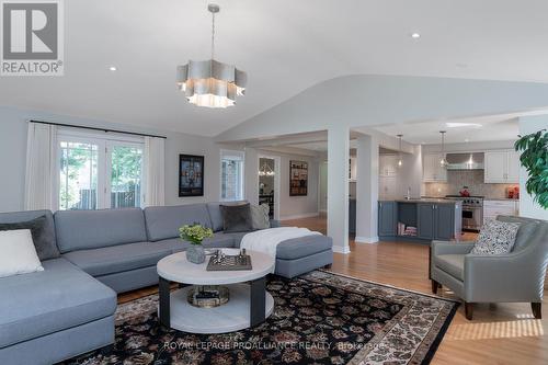 37 Faircrest Boulevard, Kingston, ON - Indoor Photo Showing Living Room