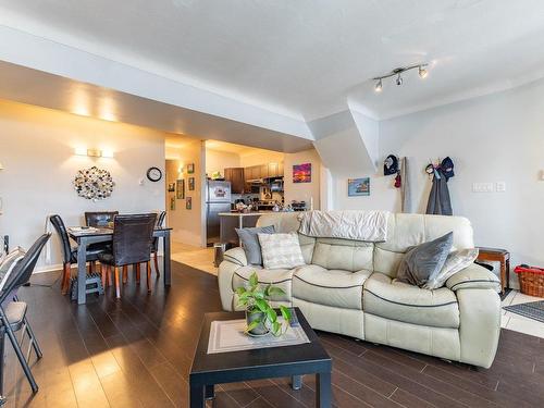 Salon - 329  - 331 Rue Laviolette, Gatineau (Gatineau), QC - Indoor Photo Showing Living Room