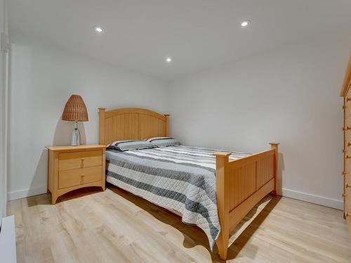 Bedroom - 6 Rue Godefroy, Lac-Brome, QC - Indoor Photo Showing Bedroom