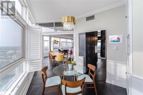 1300 Bloor Street Unit# Ph10, Mississauga, ON - Indoor Photo Showing Dining Room