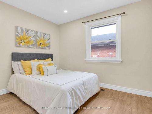 1189 Pharmacy Ave, Toronto, ON - Indoor Photo Showing Bedroom