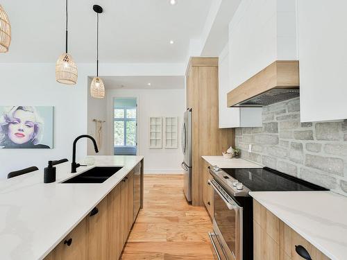 Cuisine - 1200 Ch. Du Millepertuis, Piedmont, QC - Indoor Photo Showing Kitchen With Double Sink With Upgraded Kitchen