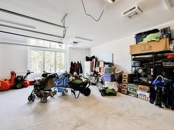 Garage - 