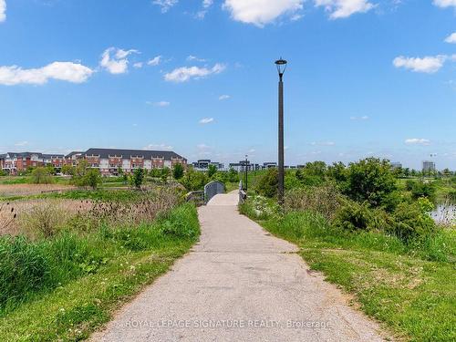 911-2365 Central Park Dr, Oakville, ON - Outdoor With View