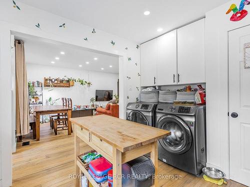 108 Mcintyre Cres, Halton Hills, ON - Indoor Photo Showing Laundry Room