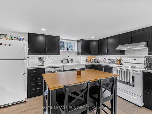 108 Mcintyre Cres, Halton Hills, ON - Indoor Photo Showing Kitchen