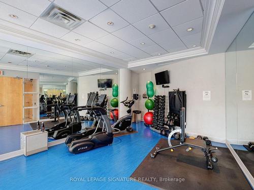 324-1001 Roselawn Ave, Toronto, ON - Indoor Photo Showing Gym Room