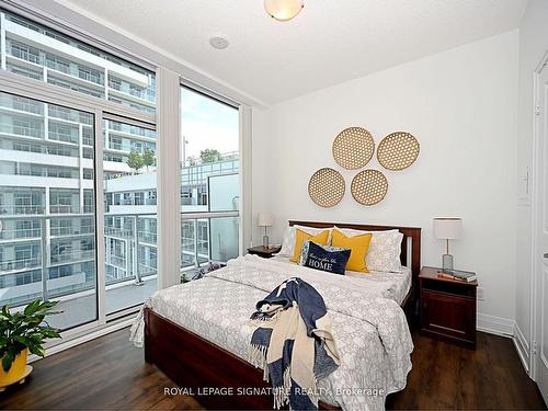 505-65 Speers Rd E, Oakville, ON - Indoor Photo Showing Bedroom