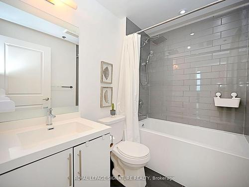 505-65 Speers Rd E, Oakville, ON - Indoor Photo Showing Bathroom