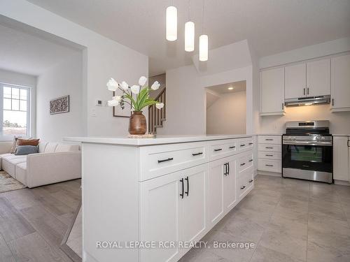 5-690 Broadway Ave, Orangeville, ON - Indoor Photo Showing Kitchen