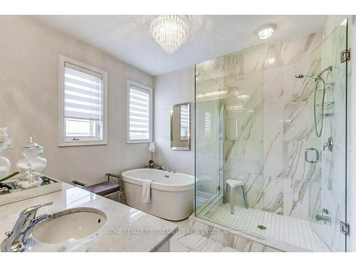 9 Mecca St, Brampton, ON - Indoor Photo Showing Bathroom