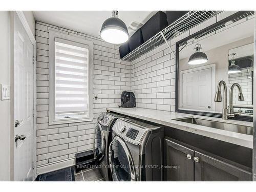 9 Mecca St, Brampton, ON - Indoor Photo Showing Laundry Room