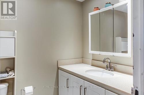 303 - 625 The West Mall, Toronto (Eringate-Centennial-West Deane), ON - Indoor Photo Showing Bathroom