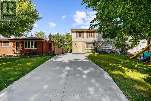 85 Kintail Crescent N, London, ON - Outdoor With Facade