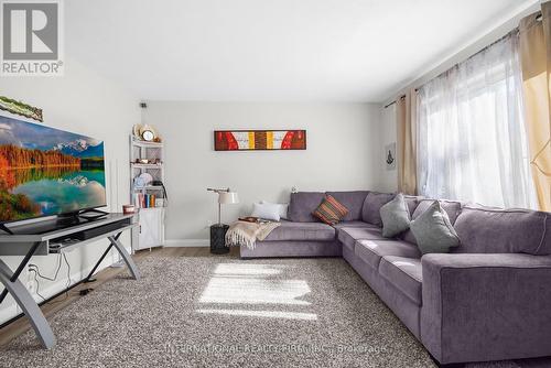 85 Kintail Crescent N, London, ON - Indoor Photo Showing Living Room