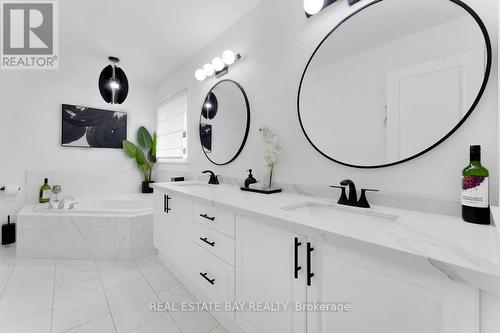 68 Whistler Street, Hamilton (Stoney Creek Mountain), ON - Indoor Photo Showing Bathroom