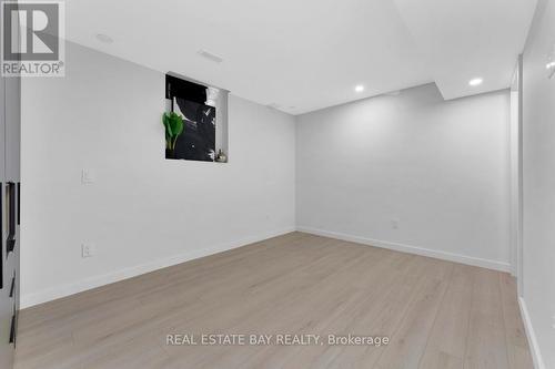 68 Whistler Street, Hamilton (Stoney Creek Mountain), ON - Indoor Photo Showing Other Room