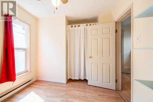 354 Cumberland Avenue, Hamilton (Blakeley), ON - Indoor Photo Showing Other Room