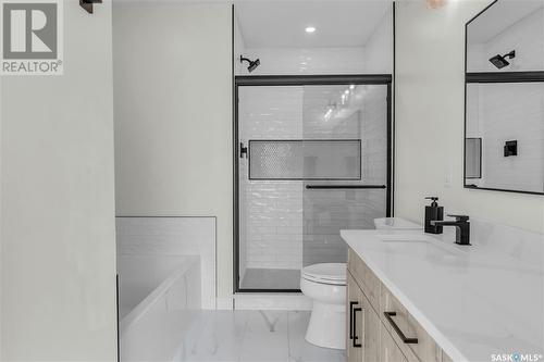 5217 E Green Crescent, Regina, SK - Indoor Photo Showing Bathroom