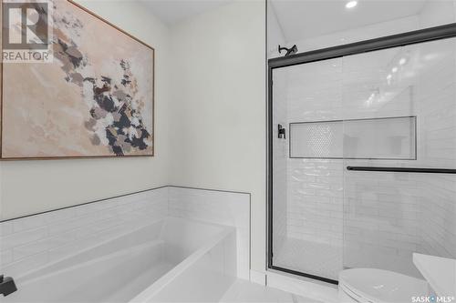 5217 E Green Crescent, Regina, SK - Indoor Photo Showing Bathroom