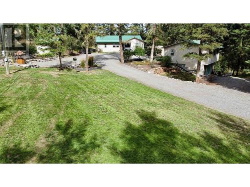 5437 Scuffi Road, 100 Mile House, BC - Outdoor