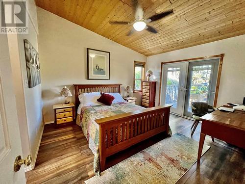 5437 Scuffi Road, 100 Mile House, BC - Indoor Photo Showing Bedroom