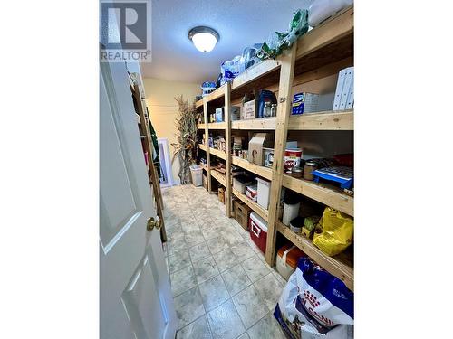 5437 Scuffi Road, 100 Mile House, BC - Indoor Photo Showing Bedroom