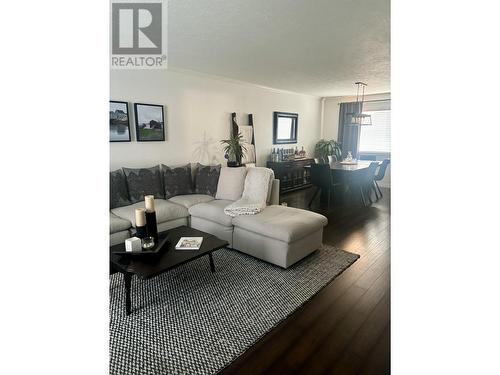 2967 Christopher Crescent, Prince George, BC - Indoor Photo Showing Living Room