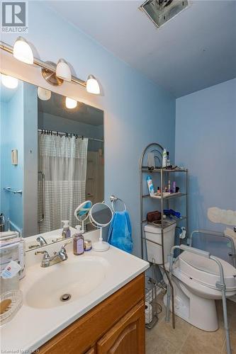 441 Dudley Avenue, North Bay, ON - Indoor Photo Showing Bathroom