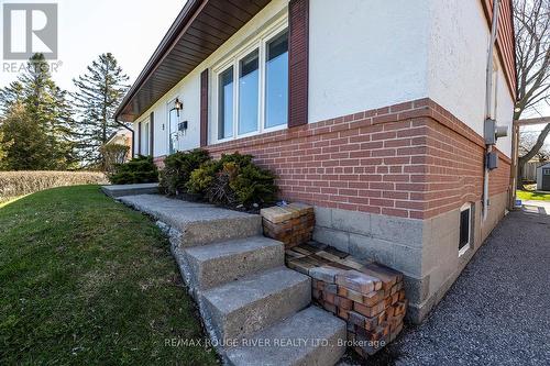 9 Granard Boulevard, Toronto (Cliffcrest), ON - Outdoor With Exterior