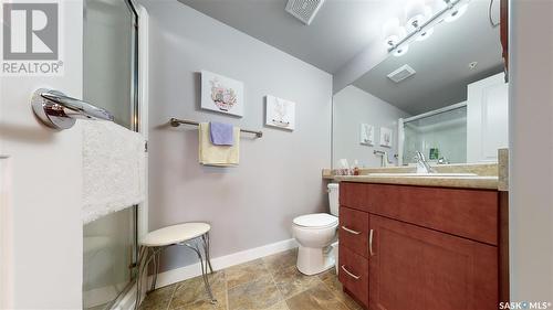 211 2311 Windsor Park Road, Regina, SK - Indoor Photo Showing Bathroom