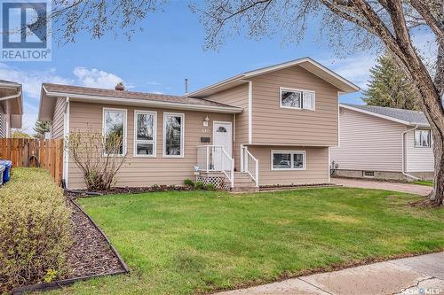 410 Needham Way, Saskatoon, SK - Outdoor