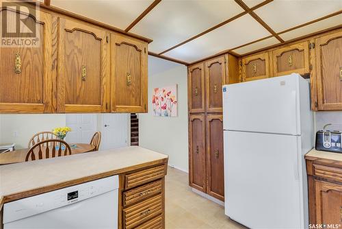 410 Needham Way, Saskatoon, SK - Indoor Photo Showing Kitchen