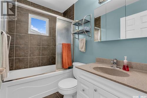 410 Needham Way, Saskatoon, SK - Indoor Photo Showing Bathroom