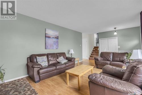 410 Needham Way, Saskatoon, SK - Indoor Photo Showing Living Room