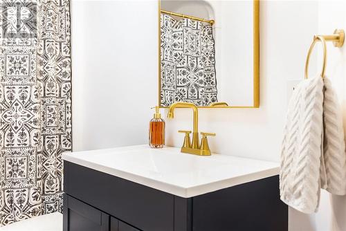 2 Kincora Court, Greater Sudbury, ON - Indoor Photo Showing Bathroom