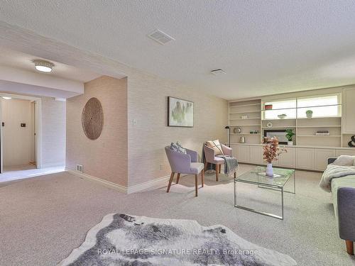 23 Shaddock Cres, Toronto, ON - Indoor Photo Showing Living Room