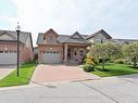 13 Briar Gate Way, New Tecumseth, ON  - Outdoor With Facade 