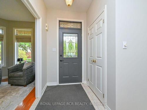 13 Briar Gate Way, New Tecumseth, ON - Indoor Photo Showing Other Room