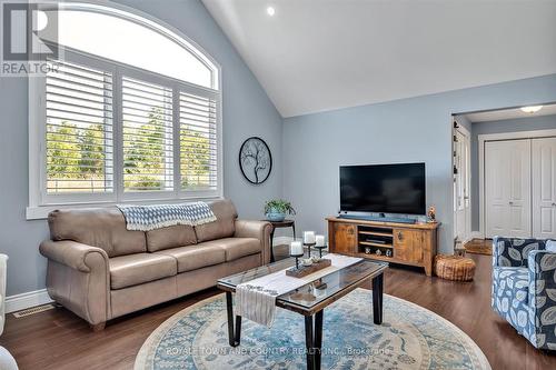 299 Barry Road, Madoc, ON - Indoor Photo Showing Living Room